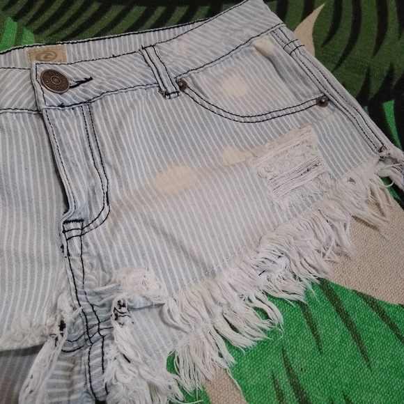 Rip Curl Pants - RipCurl Distressed Cutoff Jean Shorts